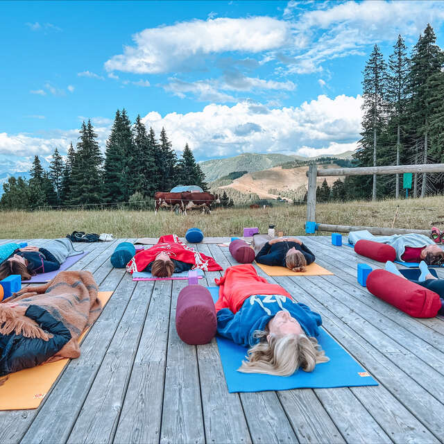 Yin Yoga with Lara