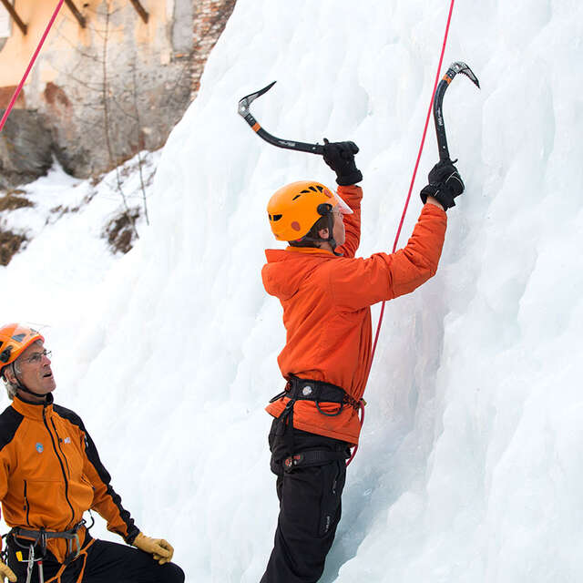Cascade de glace artificielle