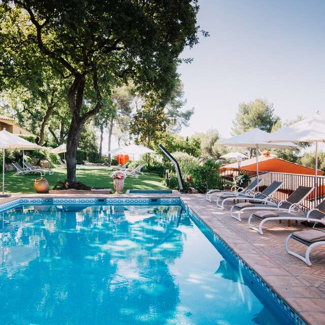 Hôtel Spa & Restaurant Cantemerle