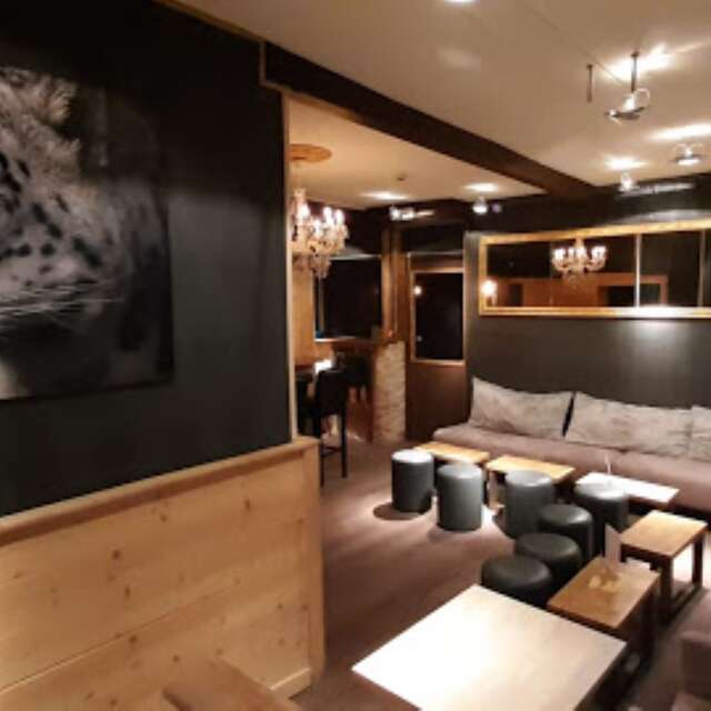 LE LOUNGE