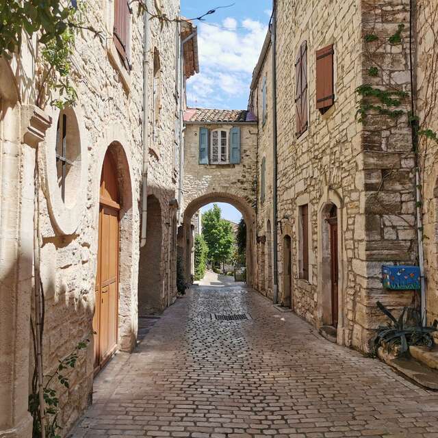 Visite guidée de la Route des crèches de Vézénobres