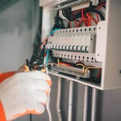 Eric Tonda (Electricien)