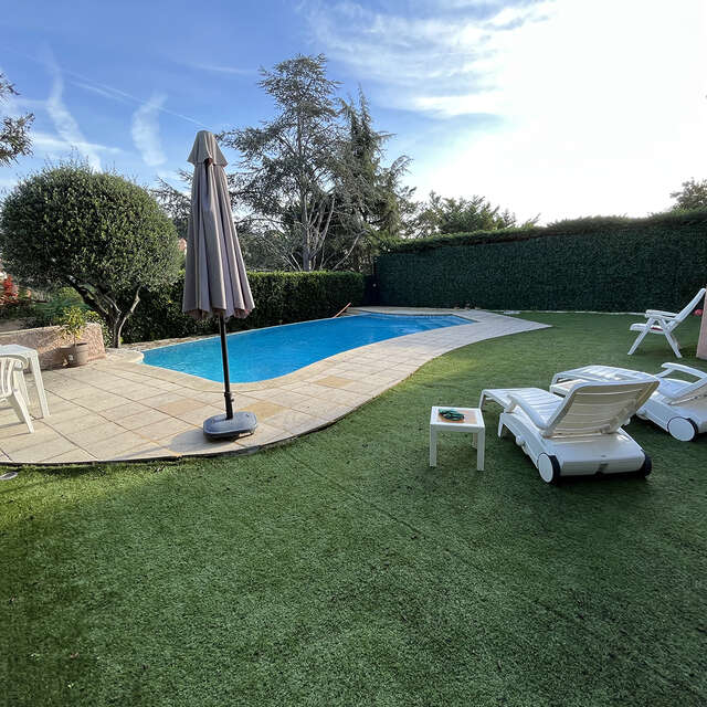 Studio for 2 people in the heart of a charming private estate