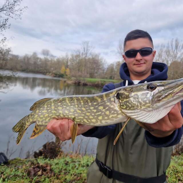 Moniteur guide pêche Aubin CHOMARAT