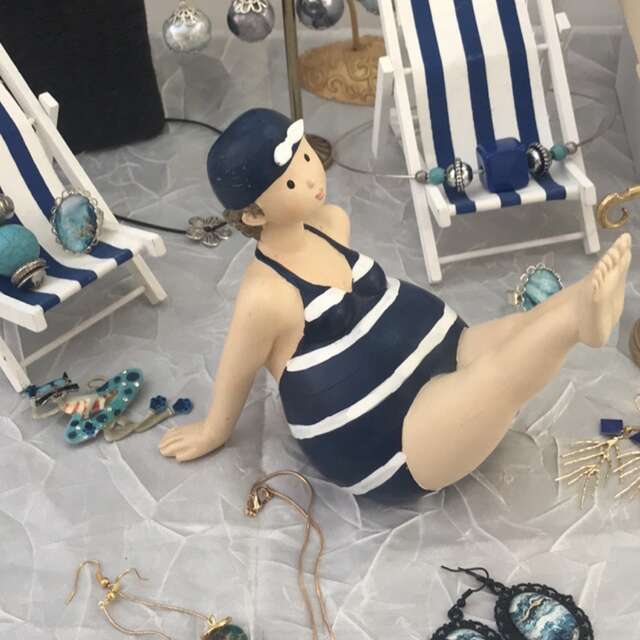 Les talents des drôles de dames exposent pour Noel à l'espace Carnot