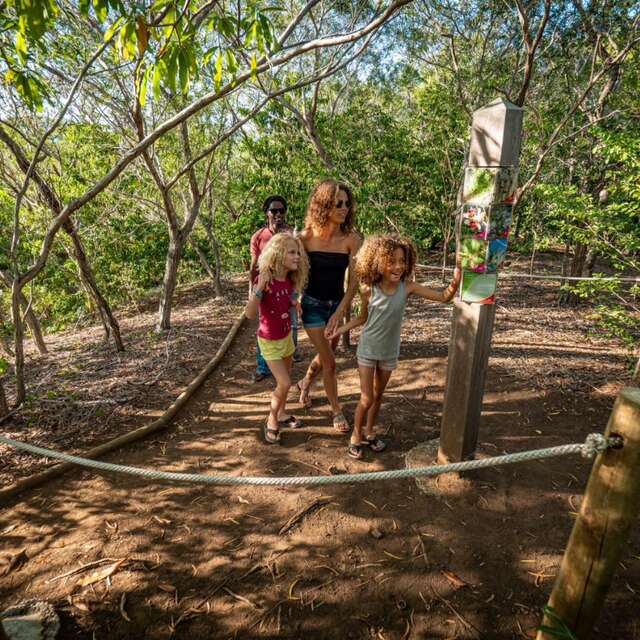 Eco-trail of the Environmental Education Center - L'Îlot Pêcheur