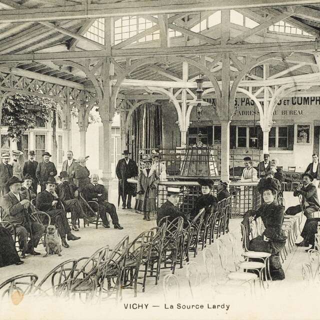 Pavillon de la source Lardy