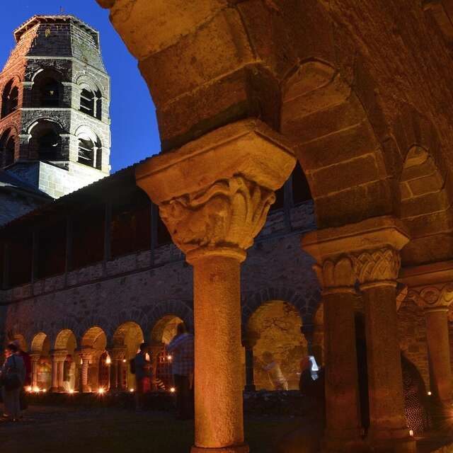 Cloître de Lavaudieu -Visites-