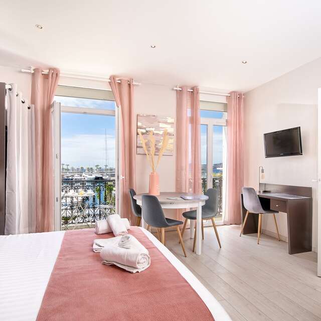 Hôtel du Vieux Port