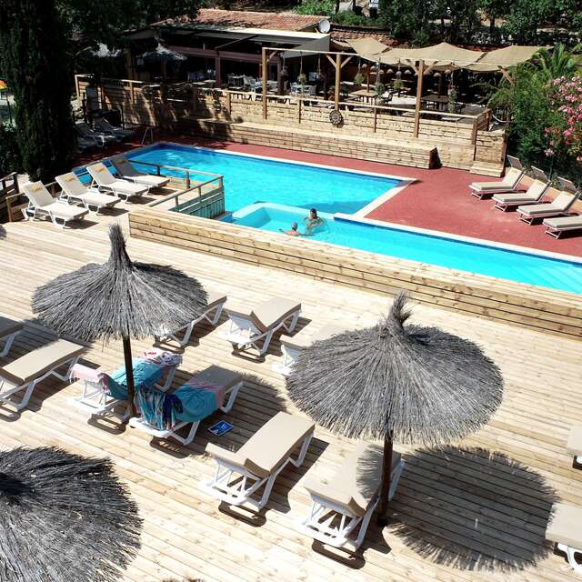Camping Naturiste La Tuquette