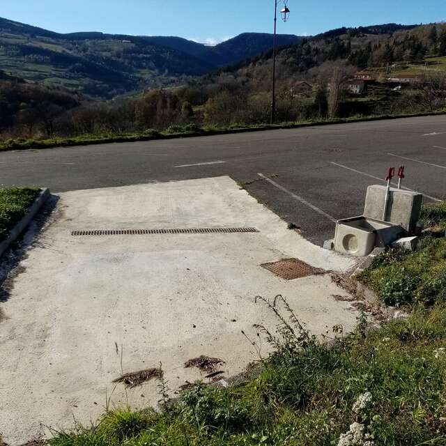 Aire de stationnement camping-car