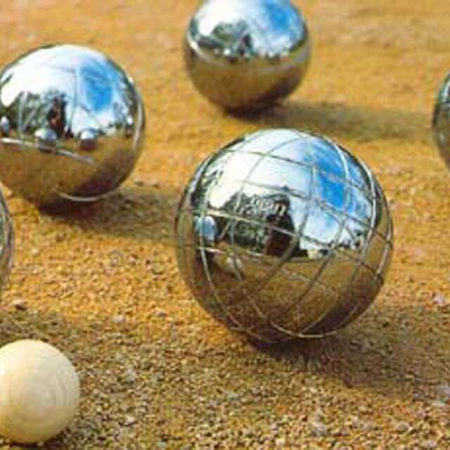 Concours de pétanque