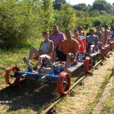 Le Pédalorail du Grand Pays de Salers