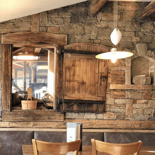Les Fontaines Blanches Restaurant