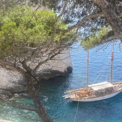 Brunch at sea in the Frioul Archipelago