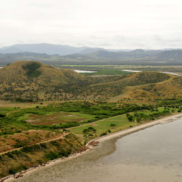 Plage de Pique-Nique (au Sud de presq. Î. Ouano)