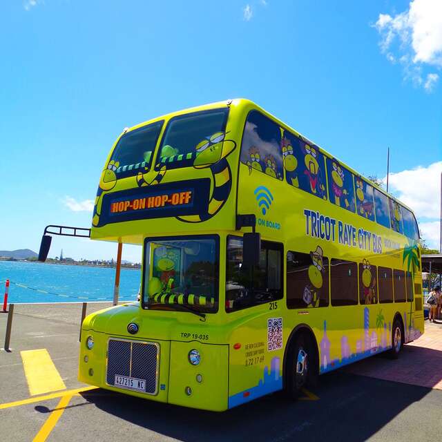 Lyvaï - Hop On Hop Off bus tour of Nouméa