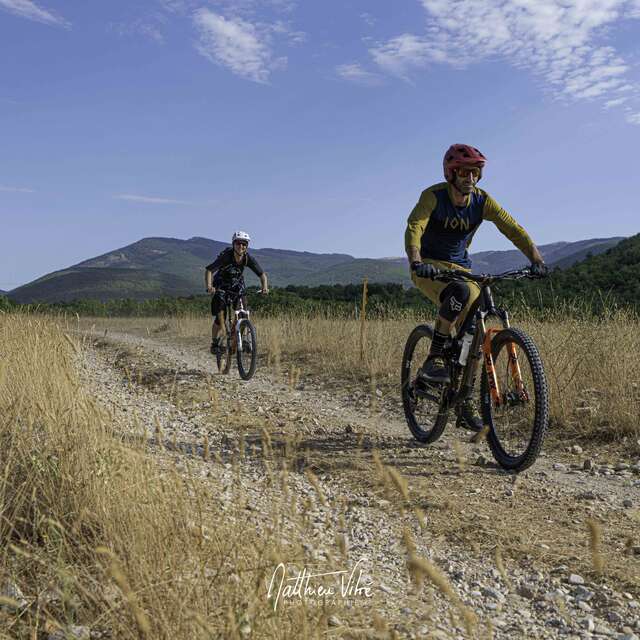 Grand Tour VTT de Forcalquier à la Montagne de Lure