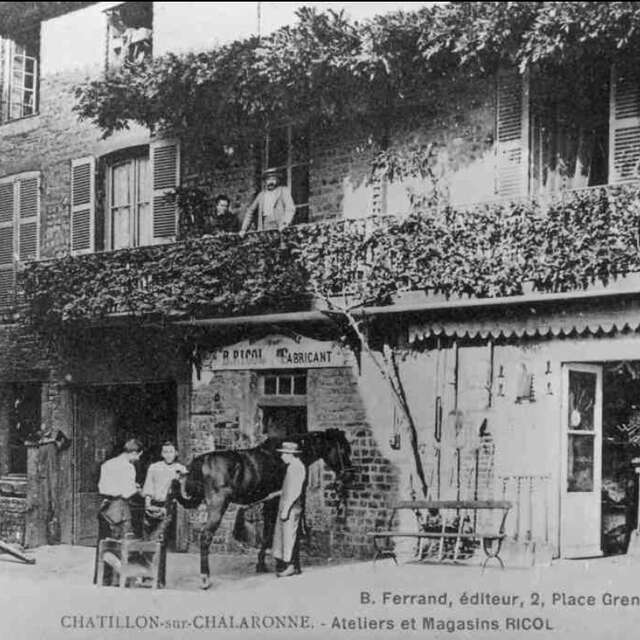 Châtillon en noir et blanc historique