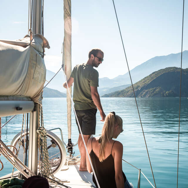 Voilier à Serre Ponçon