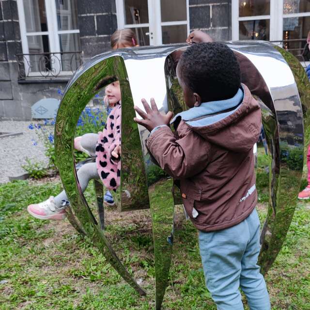 Avec bébé au musée, le design à petits pas (18-36 mois)