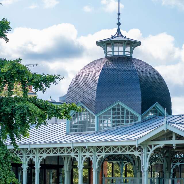 Pavillon de la source Lardy