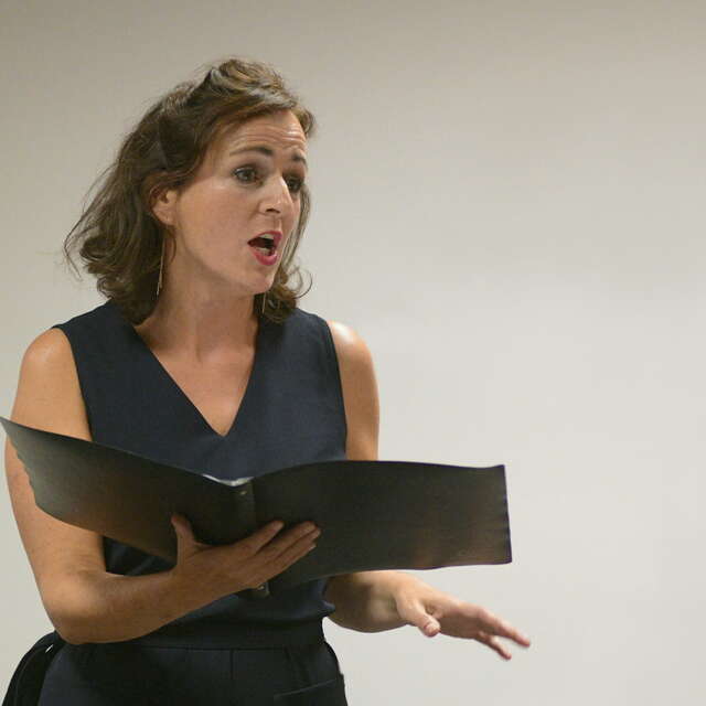 Atelier corps et voix : « À voix haute ! » avec Hélène Vintraud