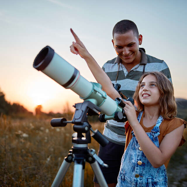 Préhistorama : visite guidée & nuit d'observation des étoiles