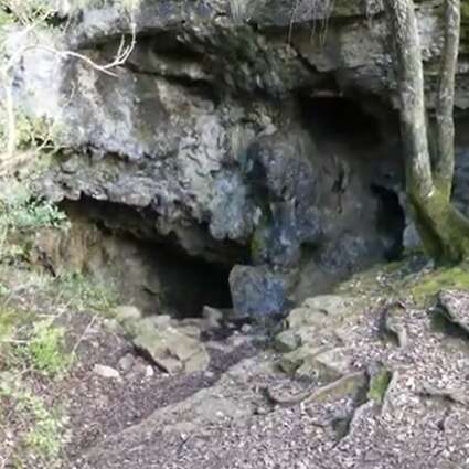 Les Grottes