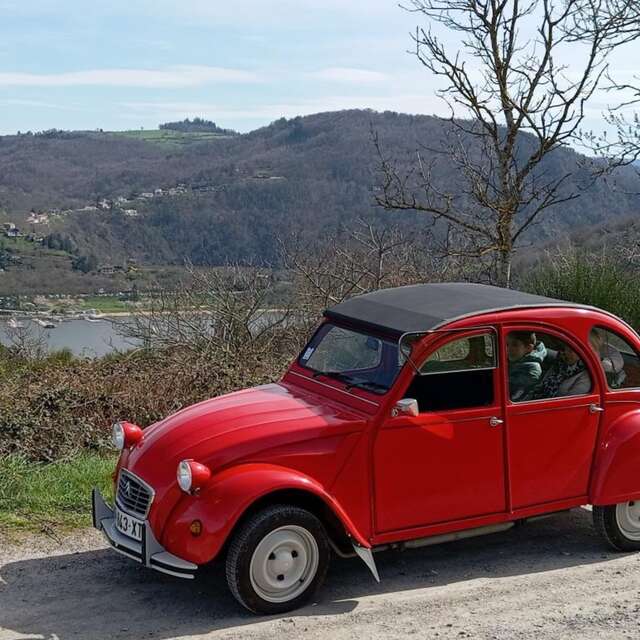 Forez’Cursion Retro - Location véhicules anciens 2CV et Mobylettes