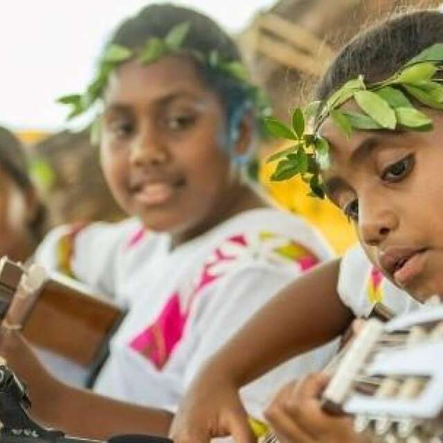 MUSIC'LAB : UNE GUITARE POUR SEMER DES NOTES