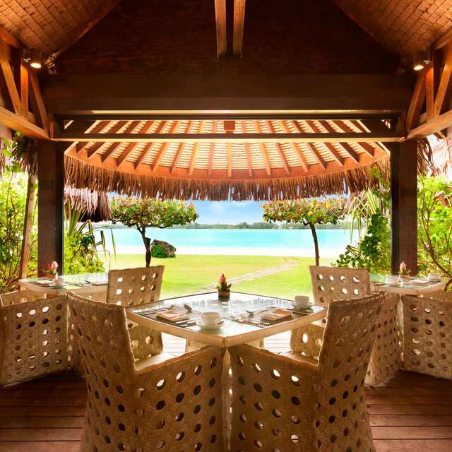 Te Pahu Restaurant - The St. Regis Bora Bora Resort