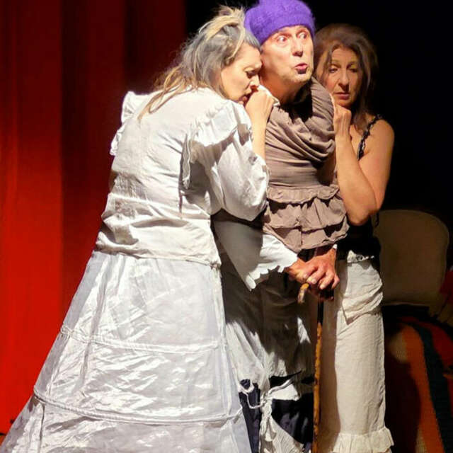 Les trois vieilles (OFF)