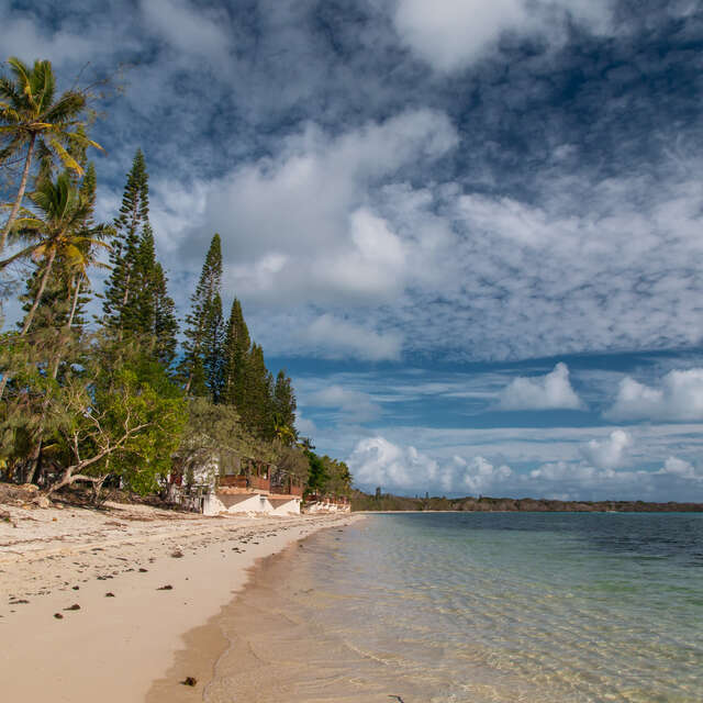 Plage de la baie de Ouaméo