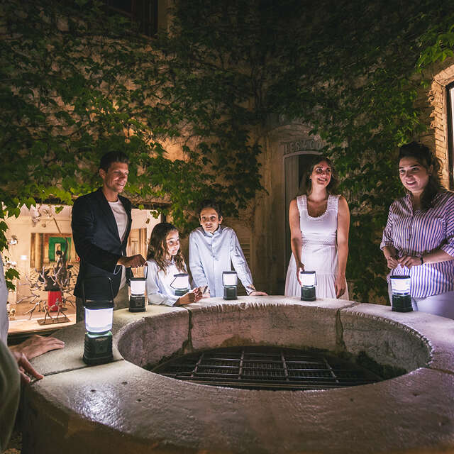 Visita guidata con lanterna