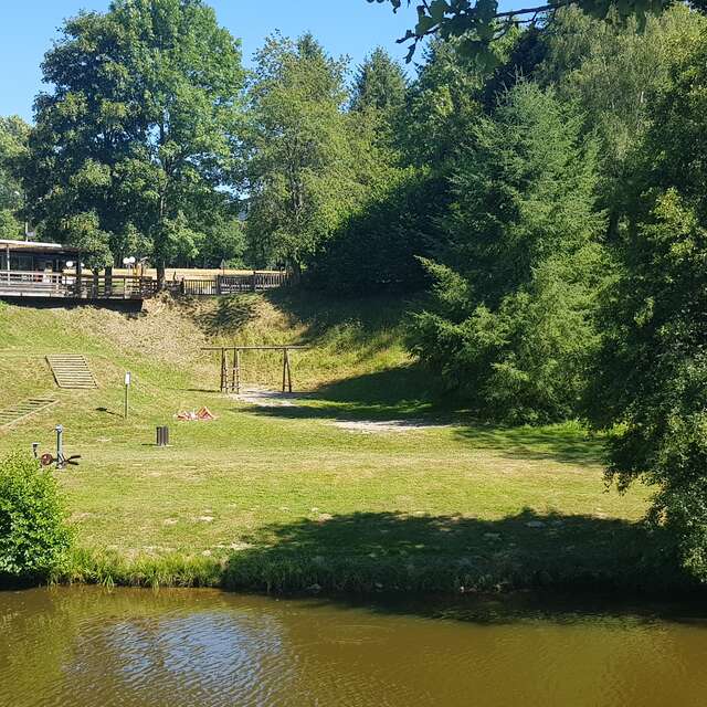 Camping l'Émeraude du lac