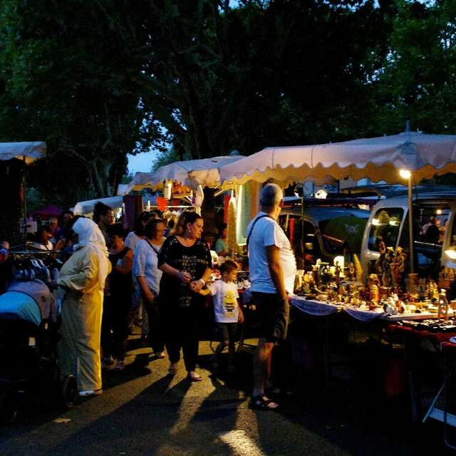 Marché nocturne