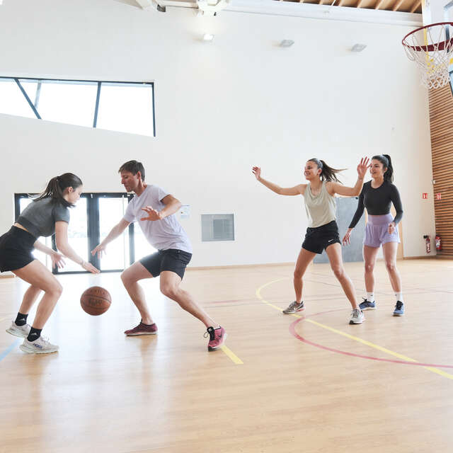 Location de terrain basket, futsall, volley/hand