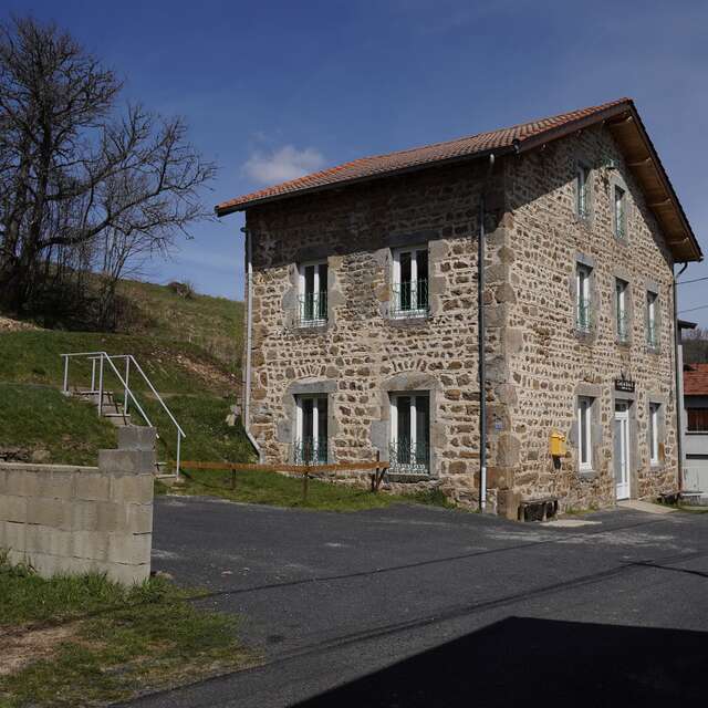 Former school of the Fayt halmet