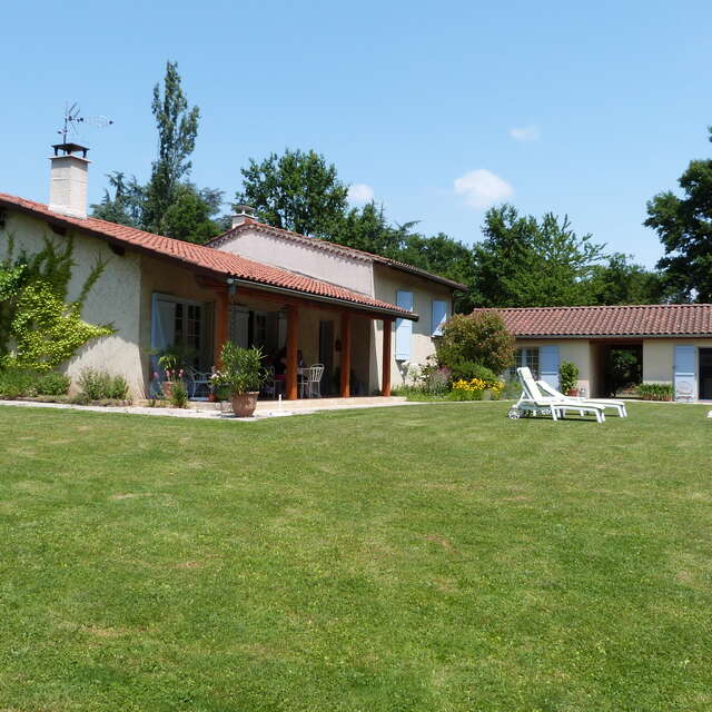 Chez Mme Dejob
