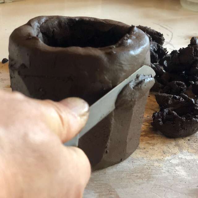 Création d’un pot en grès