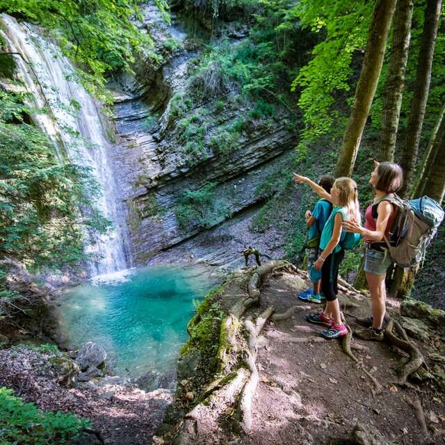 La Cascade de l'Alloix et les chemins d'autrefois