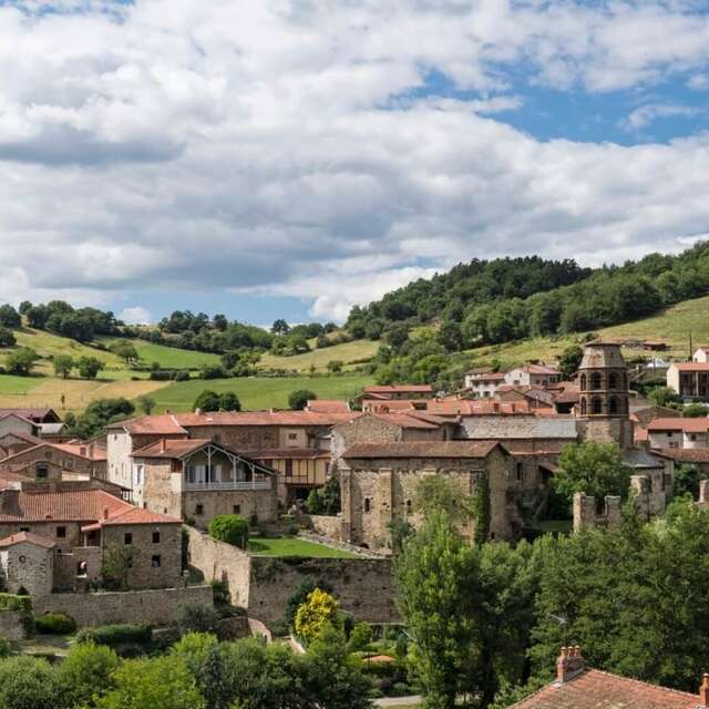 Marchés animés de producteurs et artisans locaux