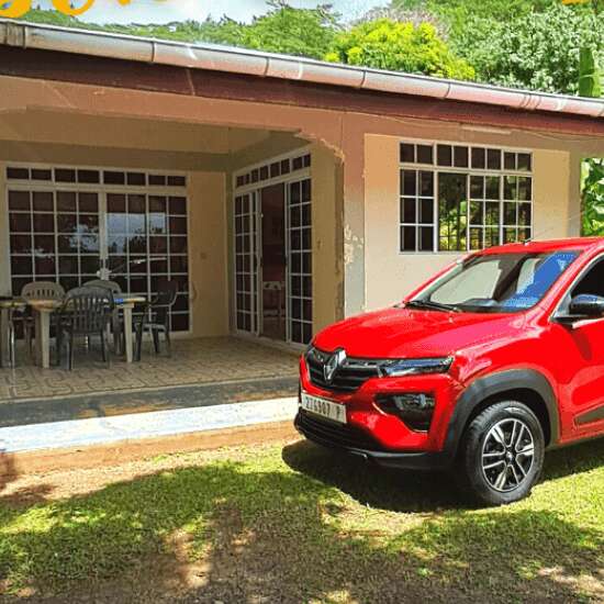 Hutiarii House & Car