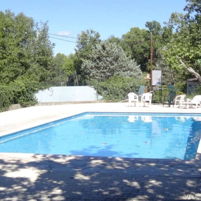 Camping Les Clos*