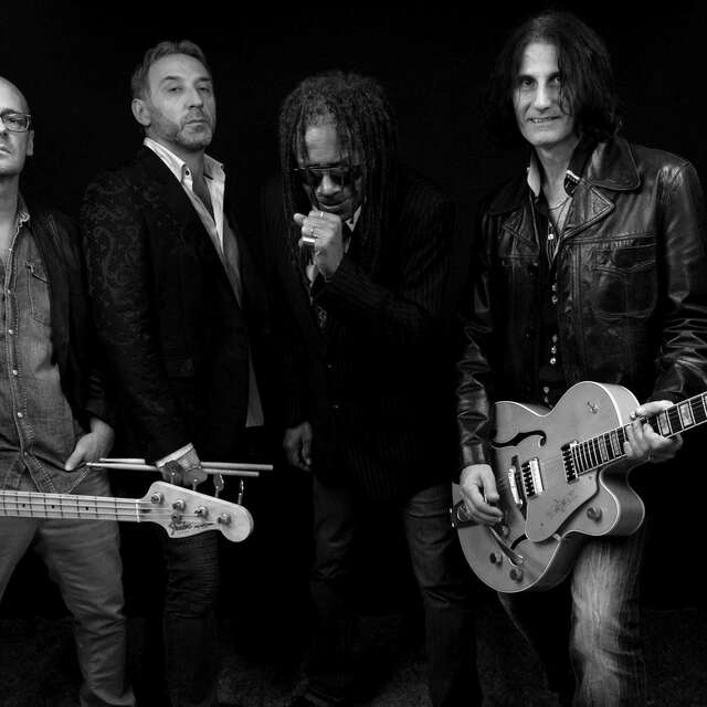 Concert Rock - Rythm of Love - Cabine 13