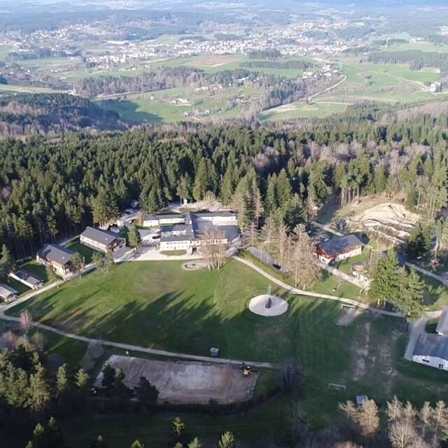 Domaine du Mont Joyeux MF Organisation