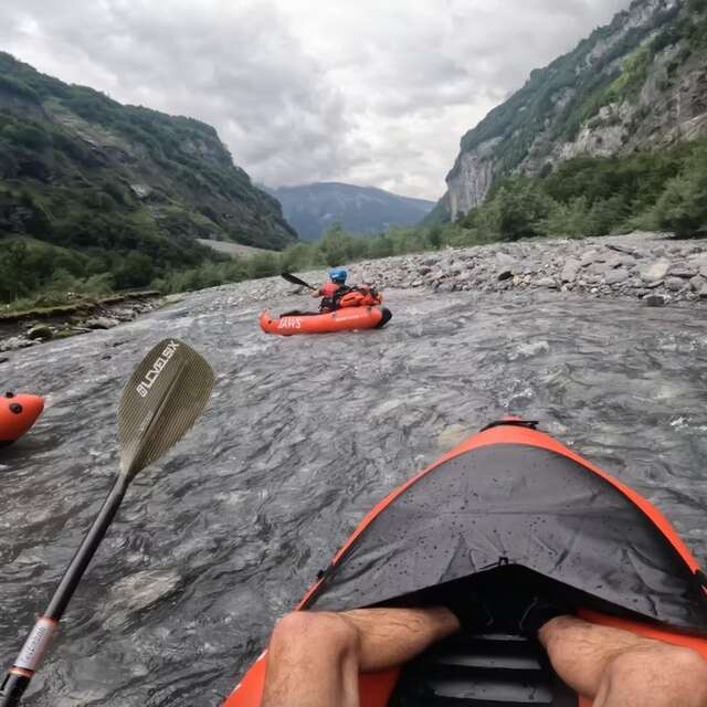 Packraft Outing - Hiking and river rafting on an ultra-compact, lightweight boat