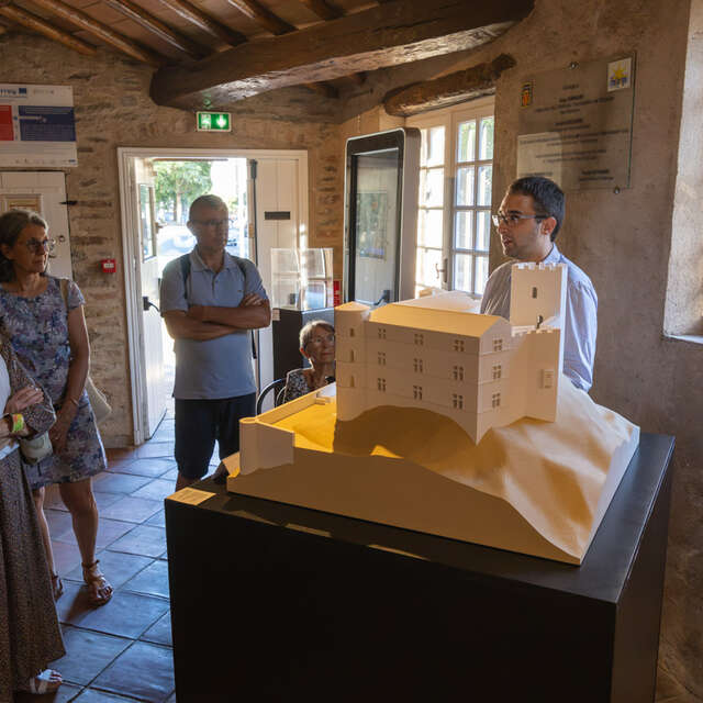 Ausstellung „Das Schloss von Grimaud“