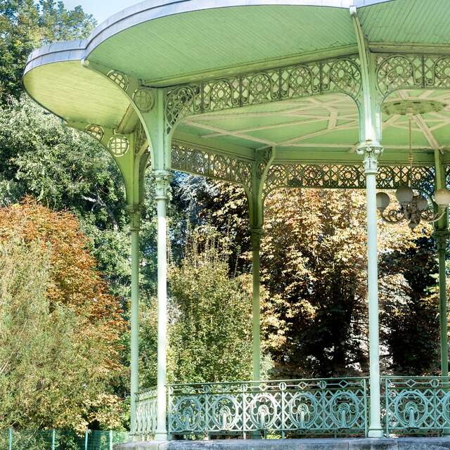 Kiosque à musique du parc des Bourins